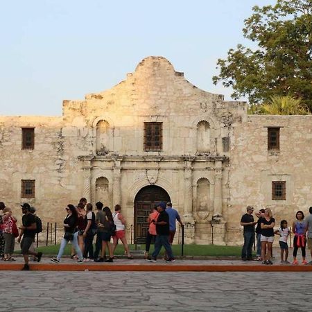 Appartamento Hays St Cozy Remodeled 2Br/2Ba House Sleeps 8 San Antonio Esterno foto
