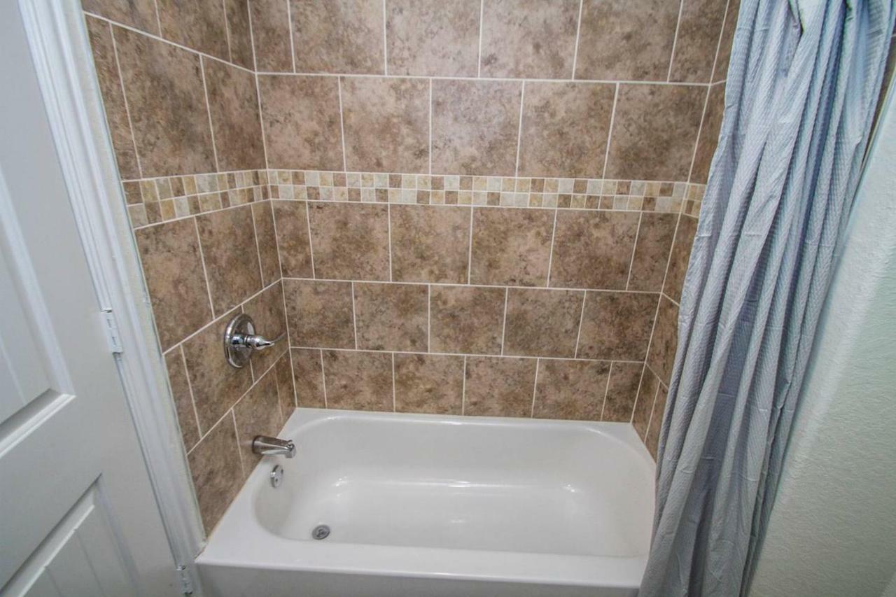 Appartamento Hays St Cozy Remodeled 2Br/2Ba House Sleeps 8 San Antonio Esterno foto