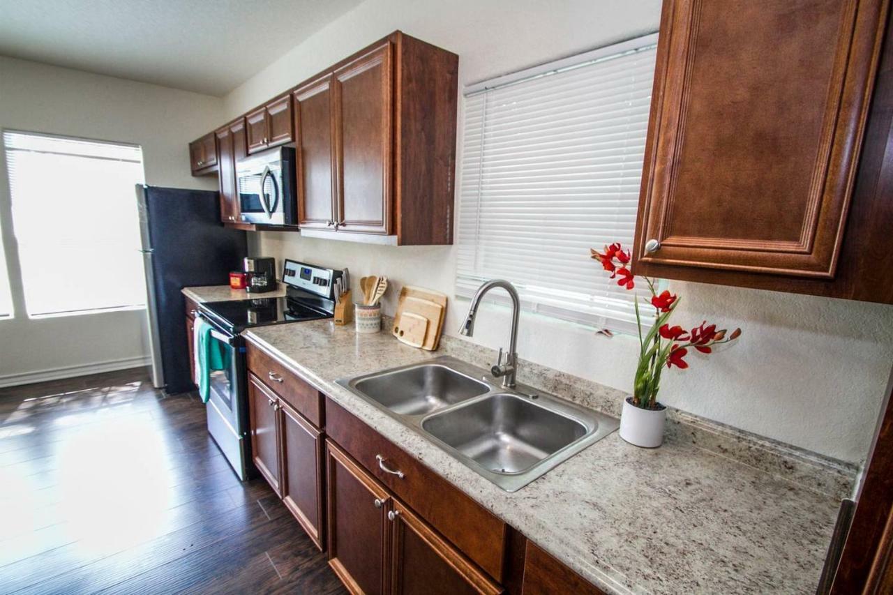 Appartamento Hays St Cozy Remodeled 2Br/2Ba House Sleeps 8 San Antonio Esterno foto